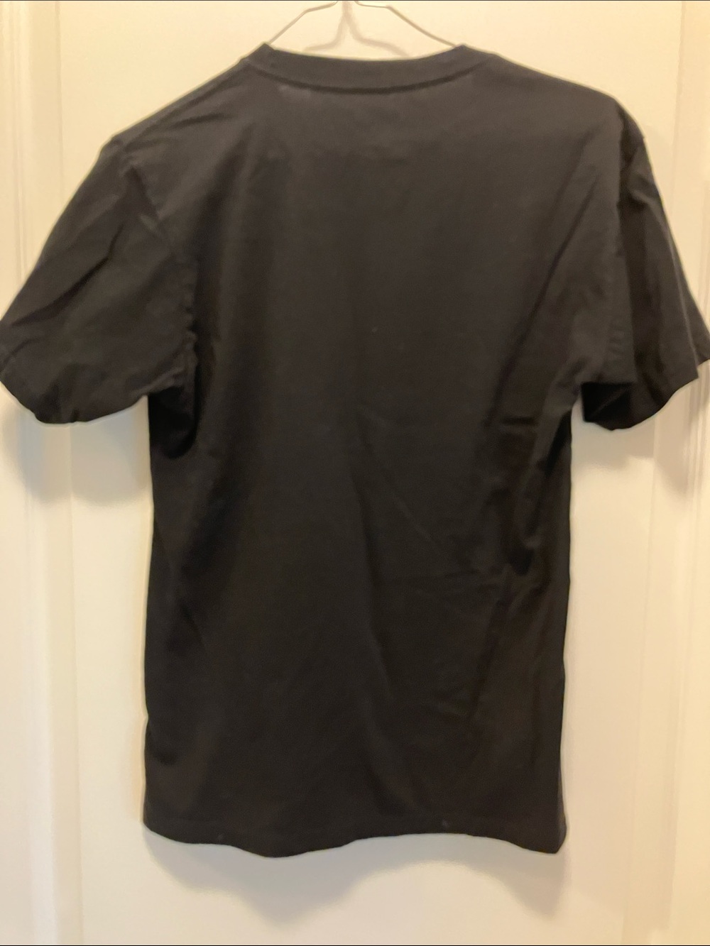 Buc-ees. Black tee shirt. Size- S - Picture 2 of 3